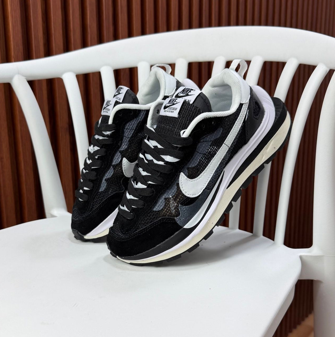 NIKE SACAI