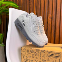 NIKE AIR MAX 90