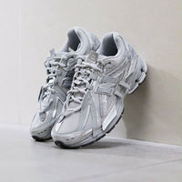 NEW BALANCE 1906R