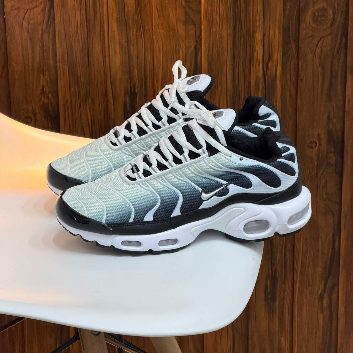 NIKE AIR MAX TN