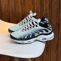 NIKE AIR MAX TN