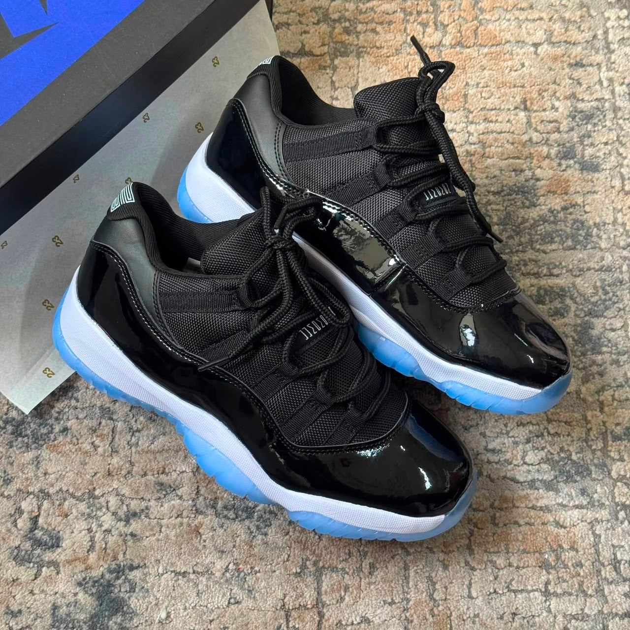 JORDAN RETRO 11 LOW