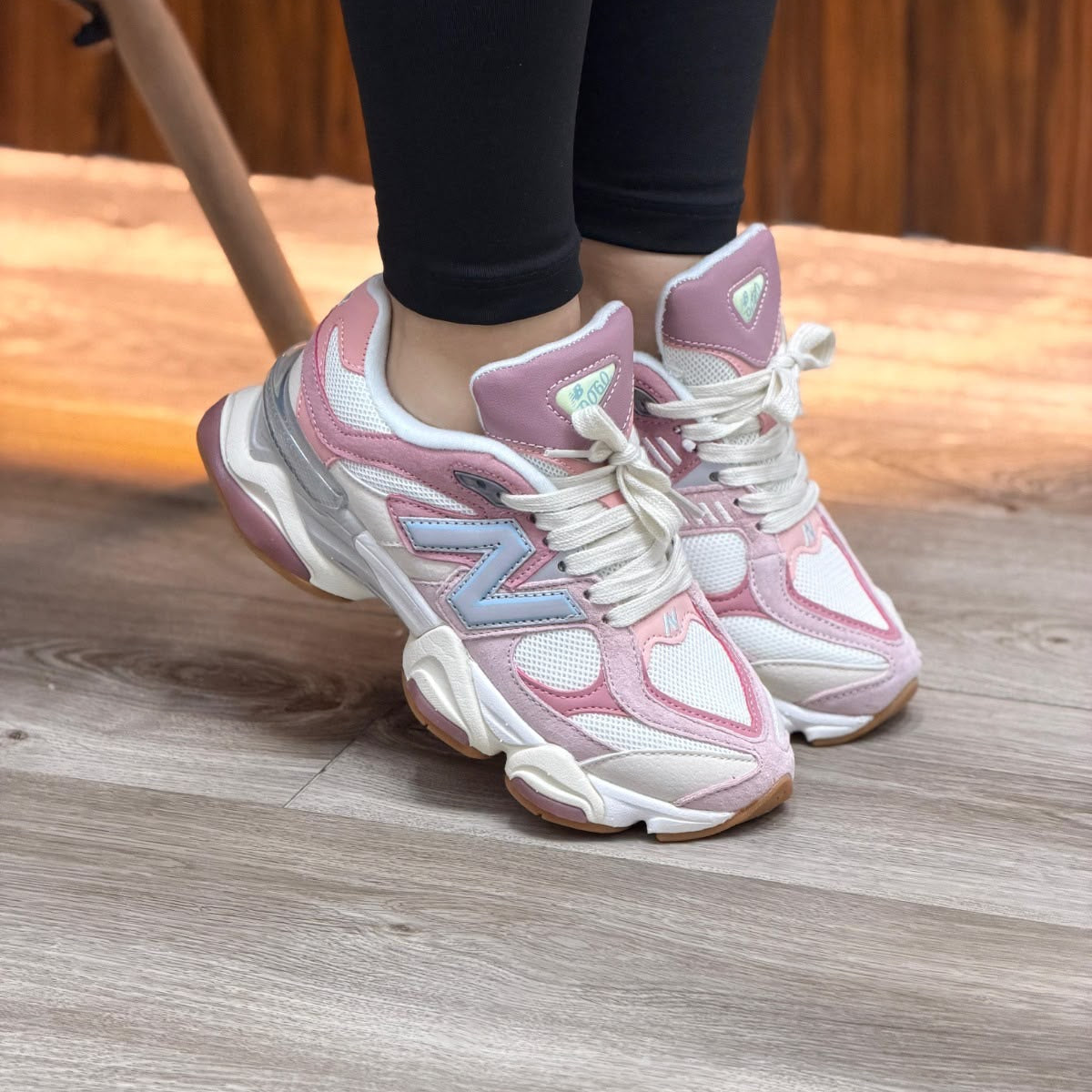 NEW BALANCE 9060 PINK