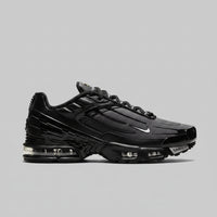 NIKE AIR MAX PLUS BLACK