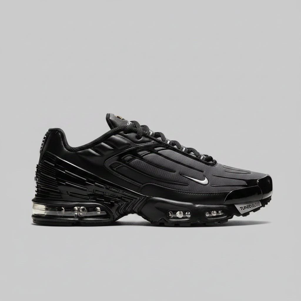 NIKE AIR MAX PLUS BLACK