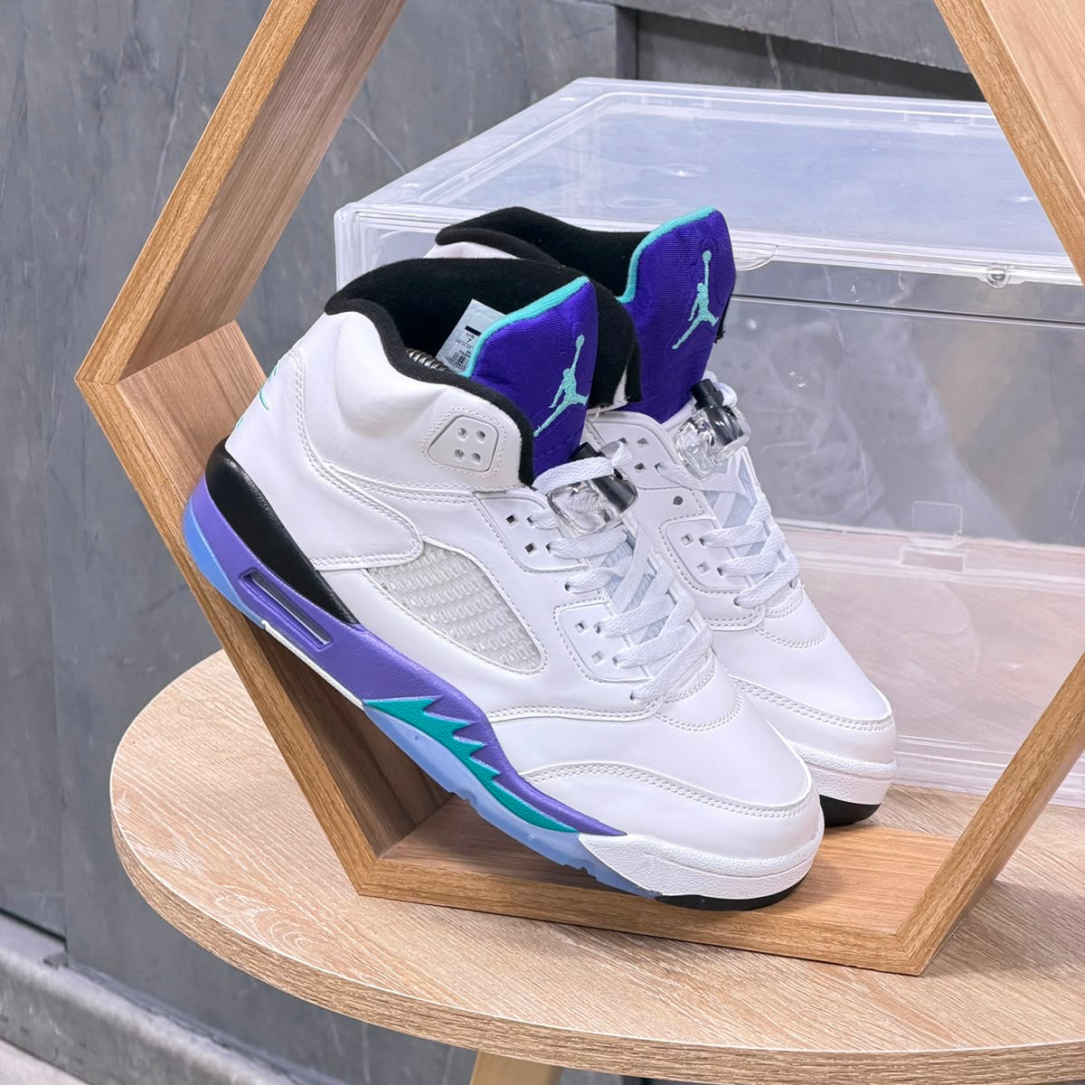 JORDAN RETRO 5