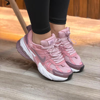 NIKE V2K RUN PINK