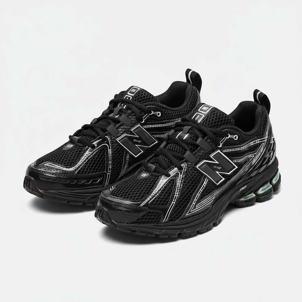 NEW BALANCE 1906R  TRIPLE BLACK