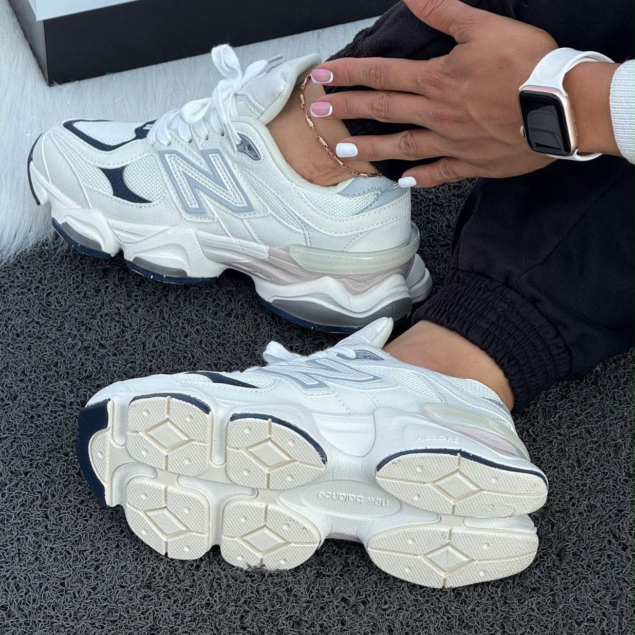 NEW BALANCE 9060