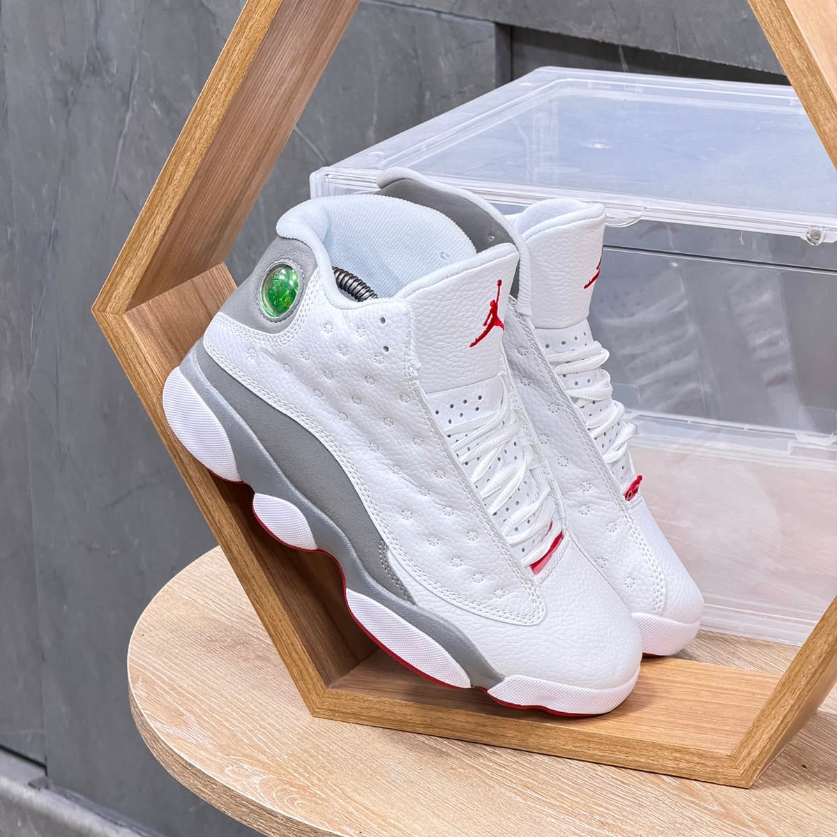 JORDAN RETRO 13