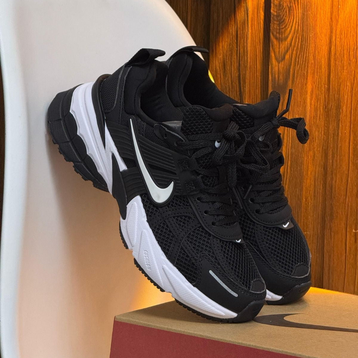 NIKE V2K