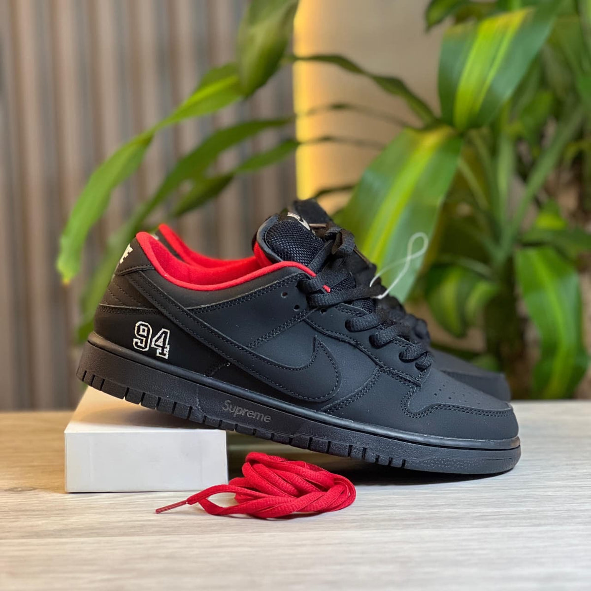NIKE SB SUPREME 94