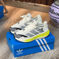 ADIDAS ADISTAR