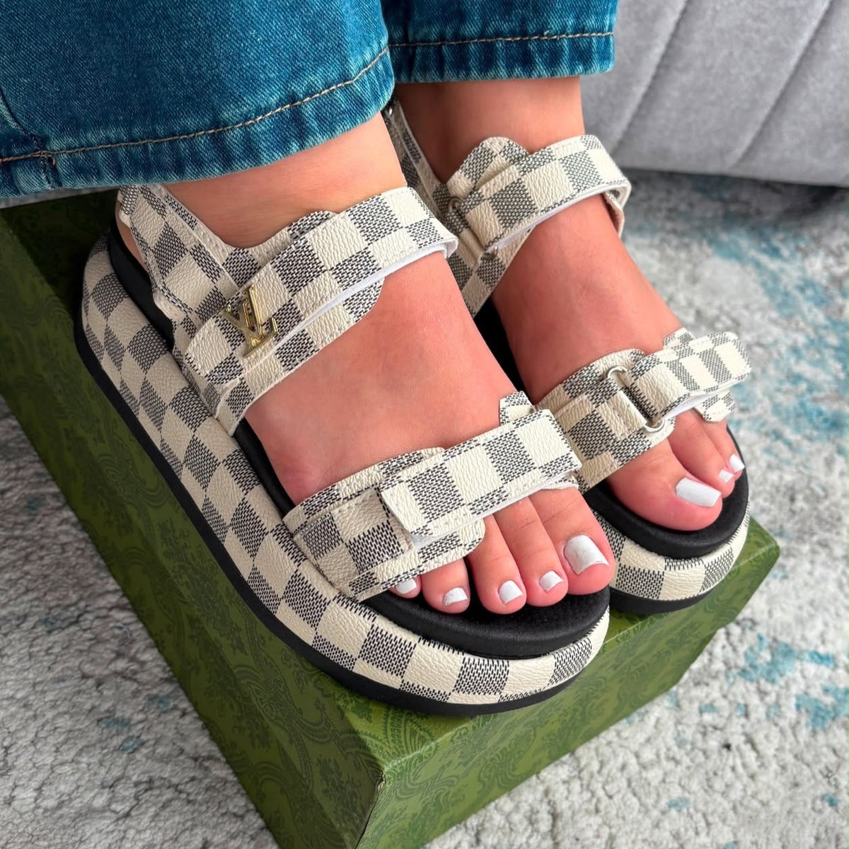 SANDALIAS LOUIS VUITTON