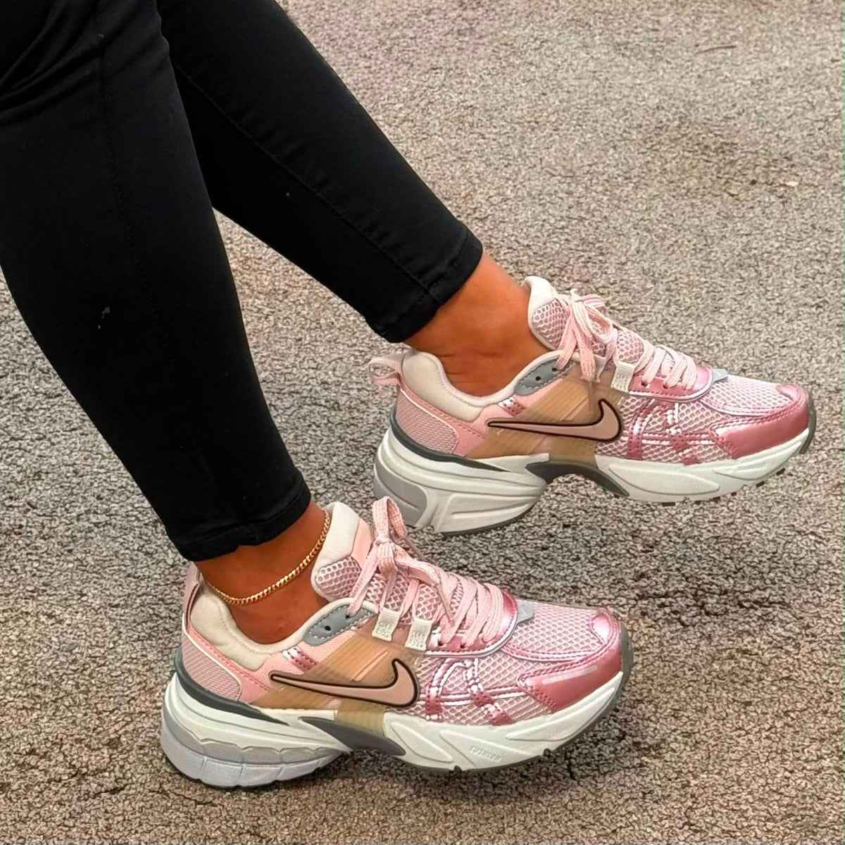 NIKE V2K