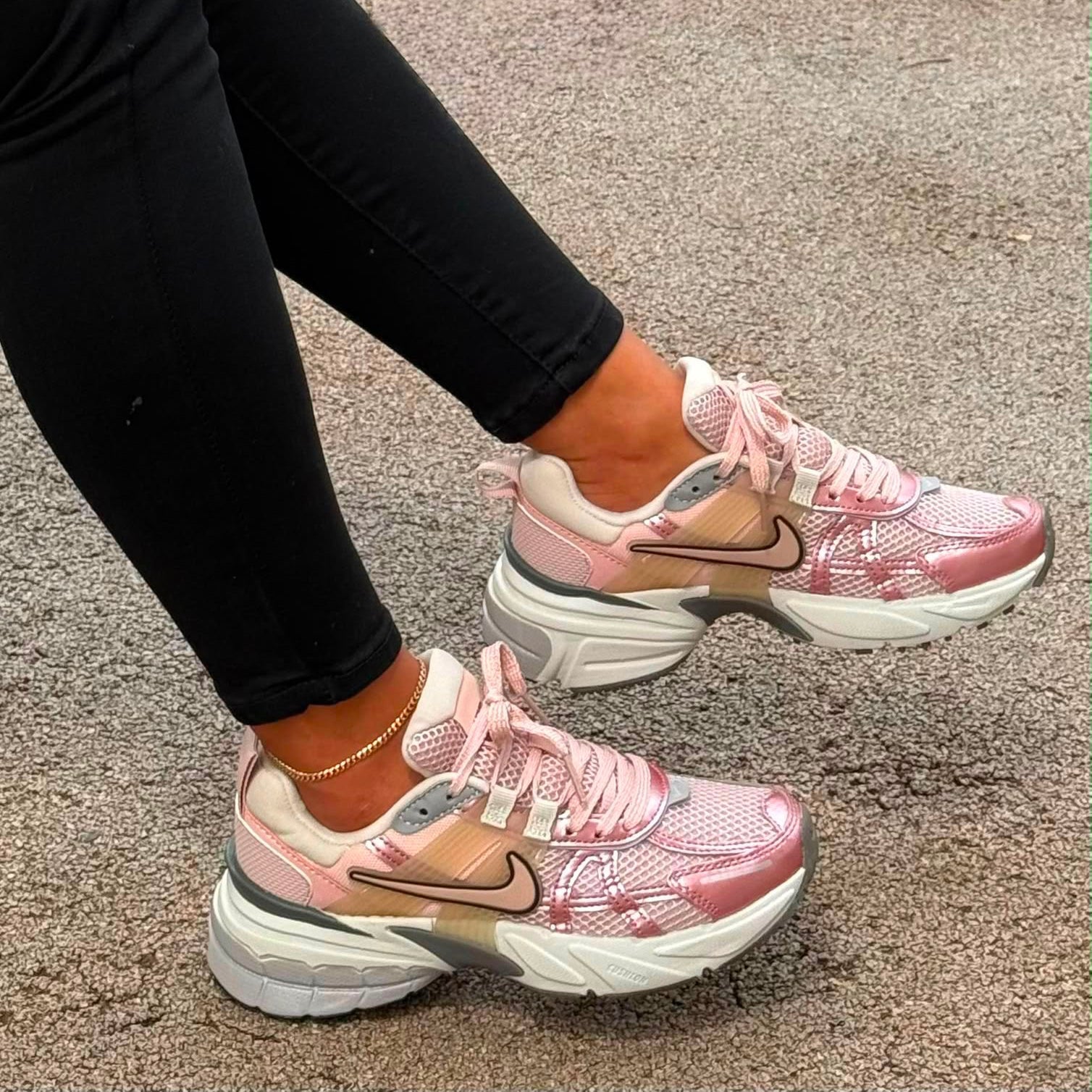 NIKE V2K