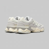 NEW BALANCE 9060 WHITE GREY