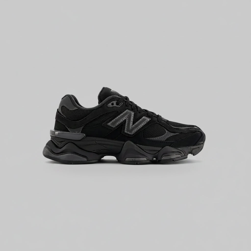 NEW BALANCE 9060 TRIPLE BLACK