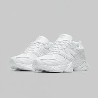 NEW BALANCE 9060 TRIPLE WHITE
