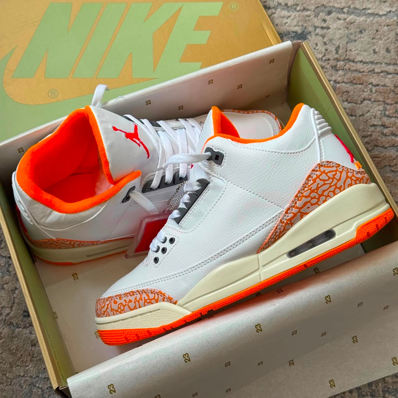 JORDAN RETRO 3