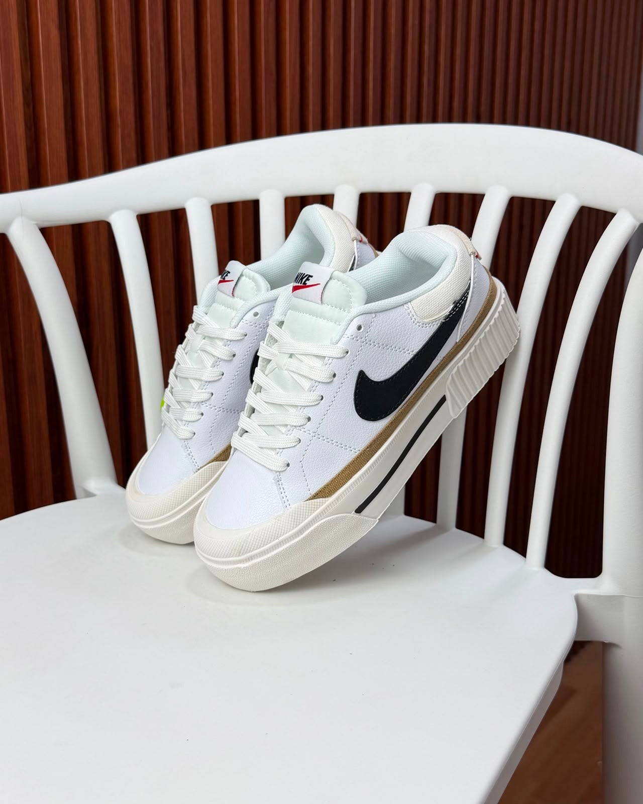 NIKE BLAZER PLATAFORMA