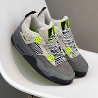 JORDAN RETRO 4