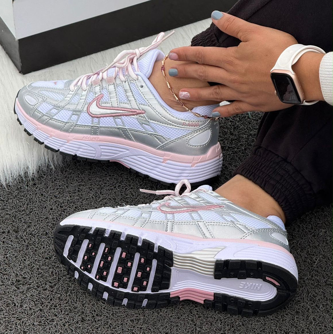 NIKE P6000