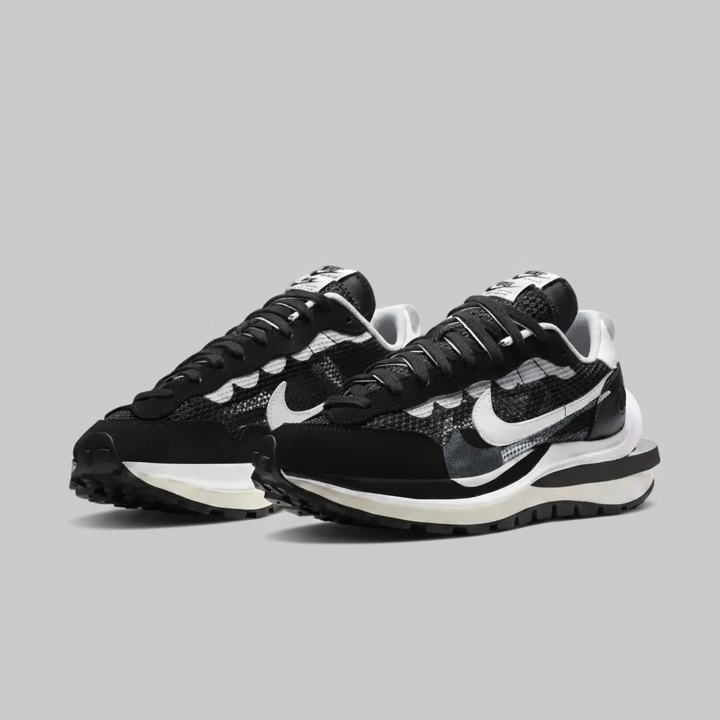 NIKE SACAI