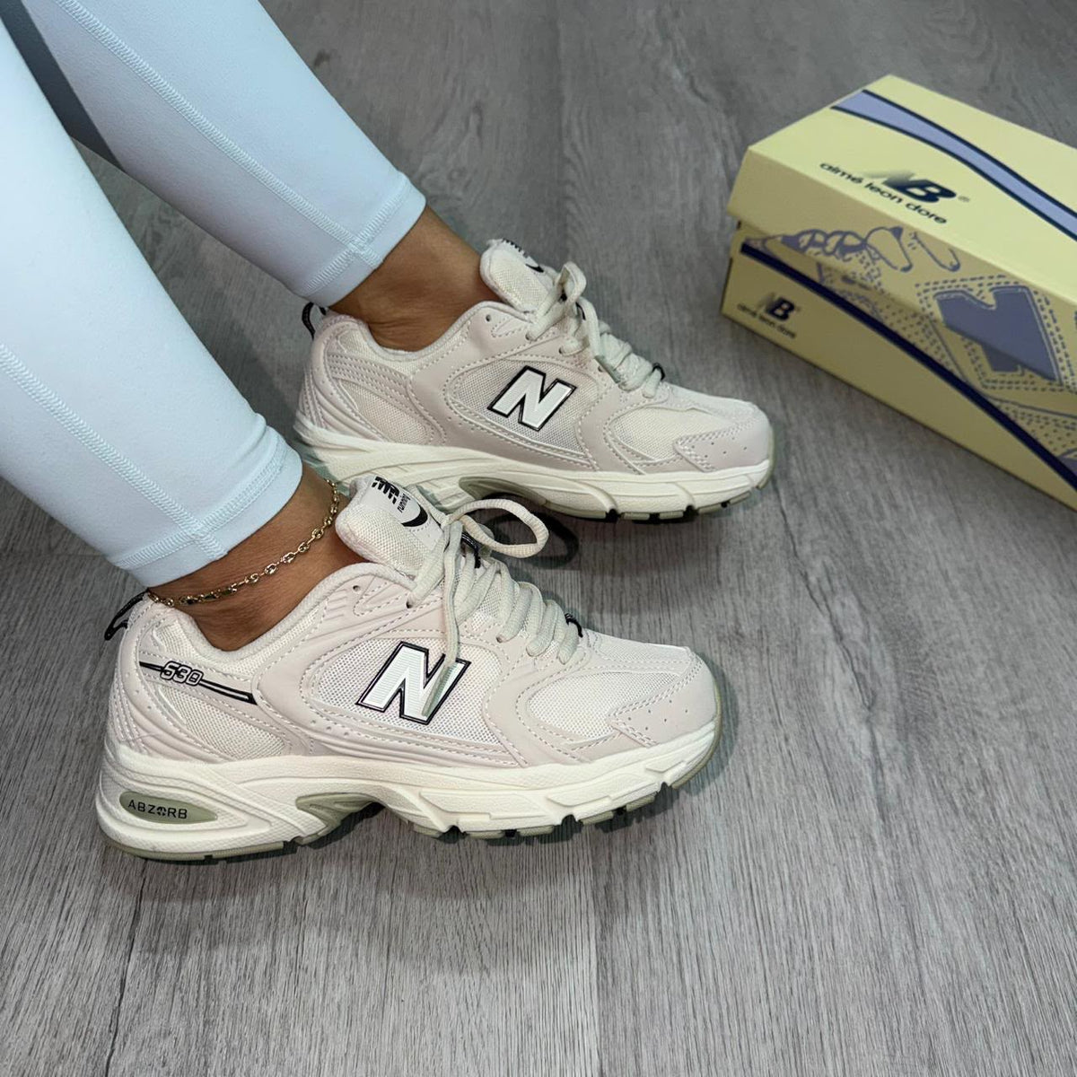 NEW BALANCE 530 CREAM