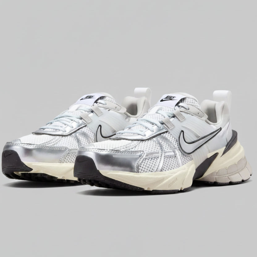 NIKE V2K RUN SILVER