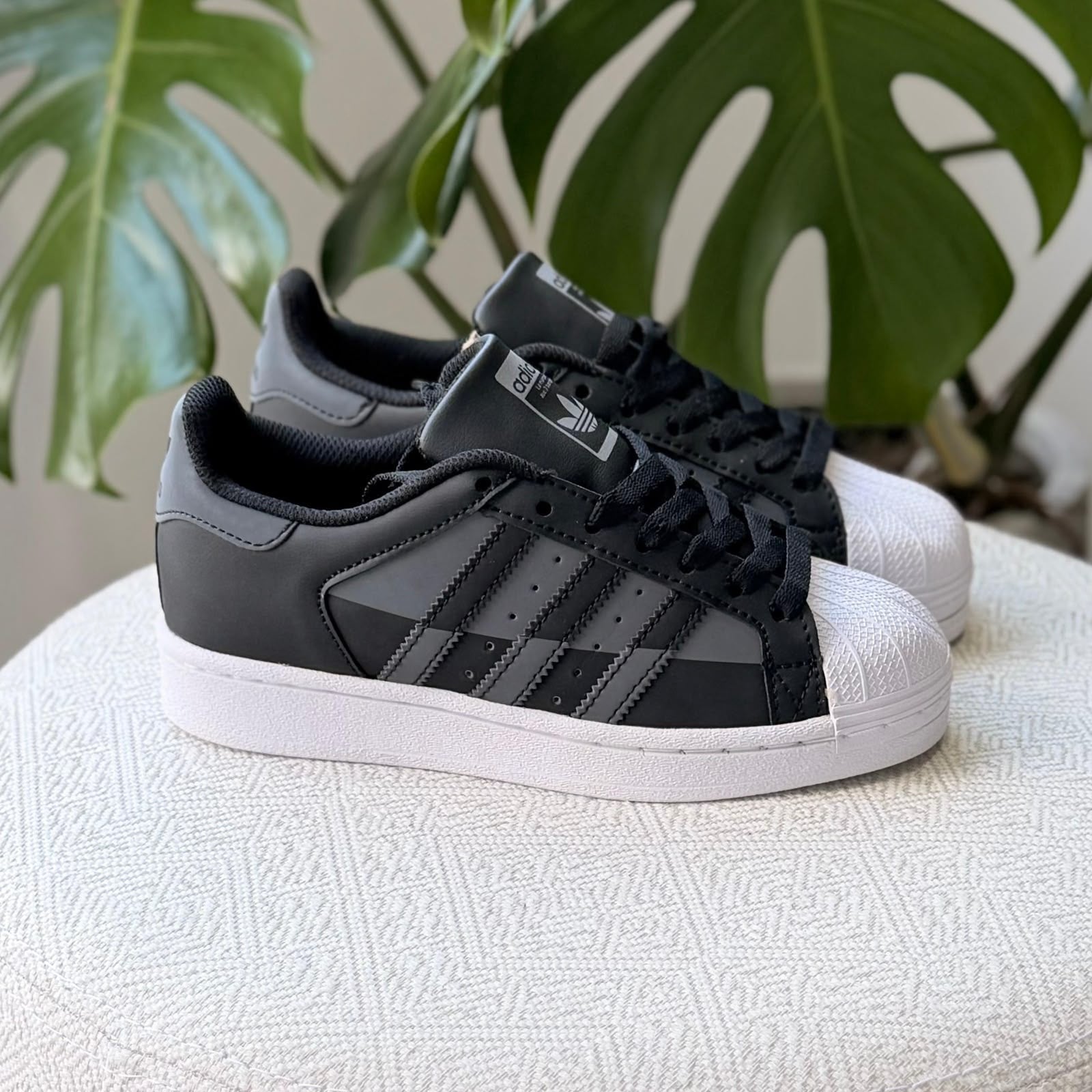 ADIDAS SUPERSTAR