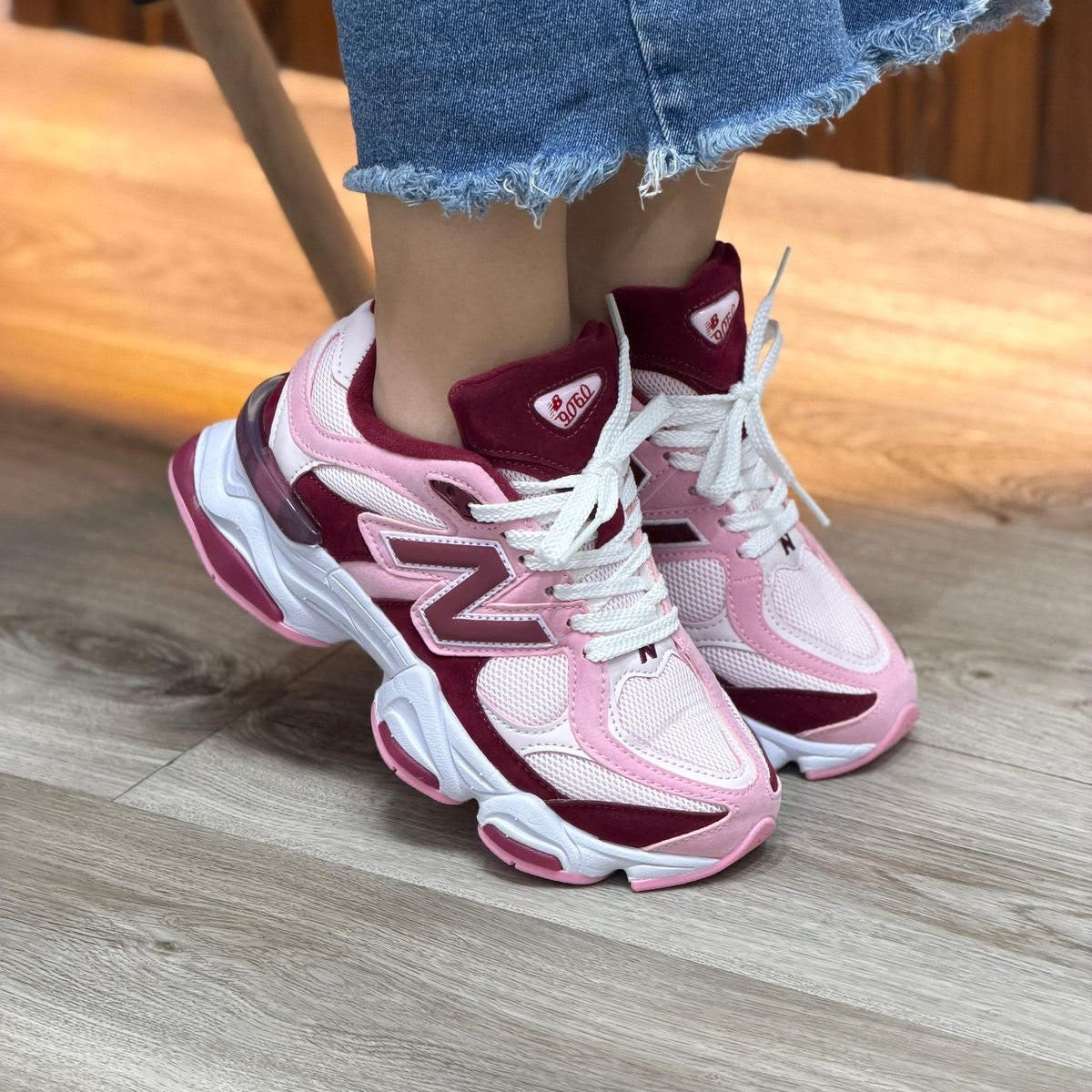 NEW BALANCE 9060