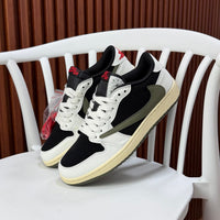 NIKE RETRO 1 TRAVIS SCOTT
