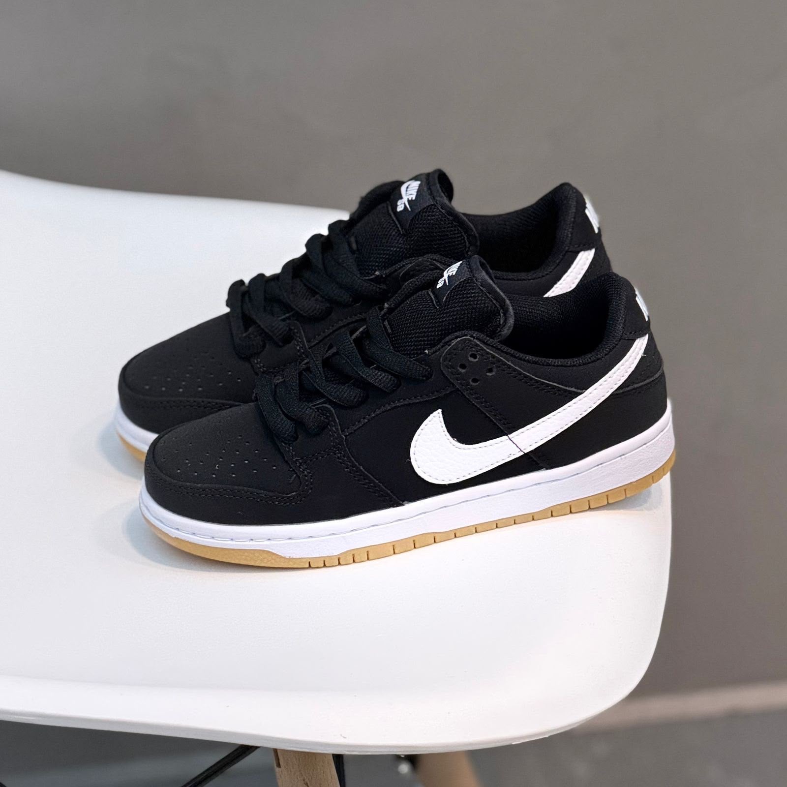 NIKE SB DUNK