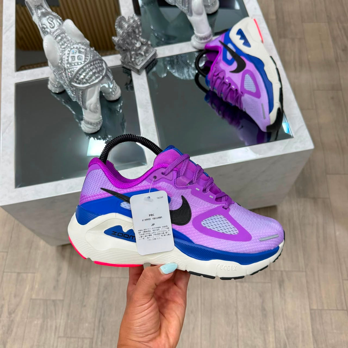 NIKE STRUCTURE V2