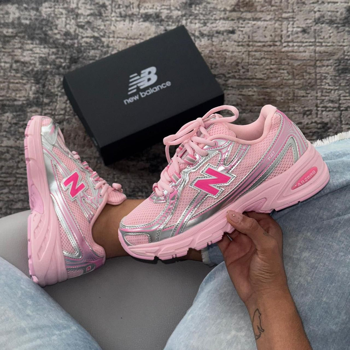 NEW BALANCE 740