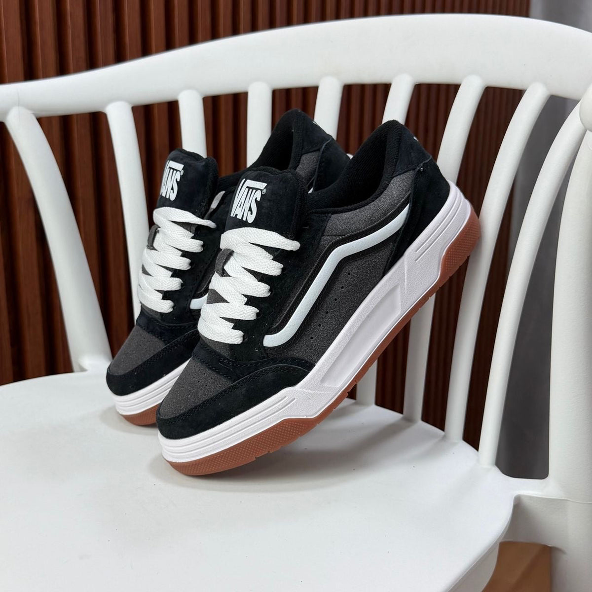 VANS HYLANE