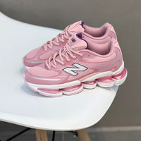 NEW BALANCE 2000