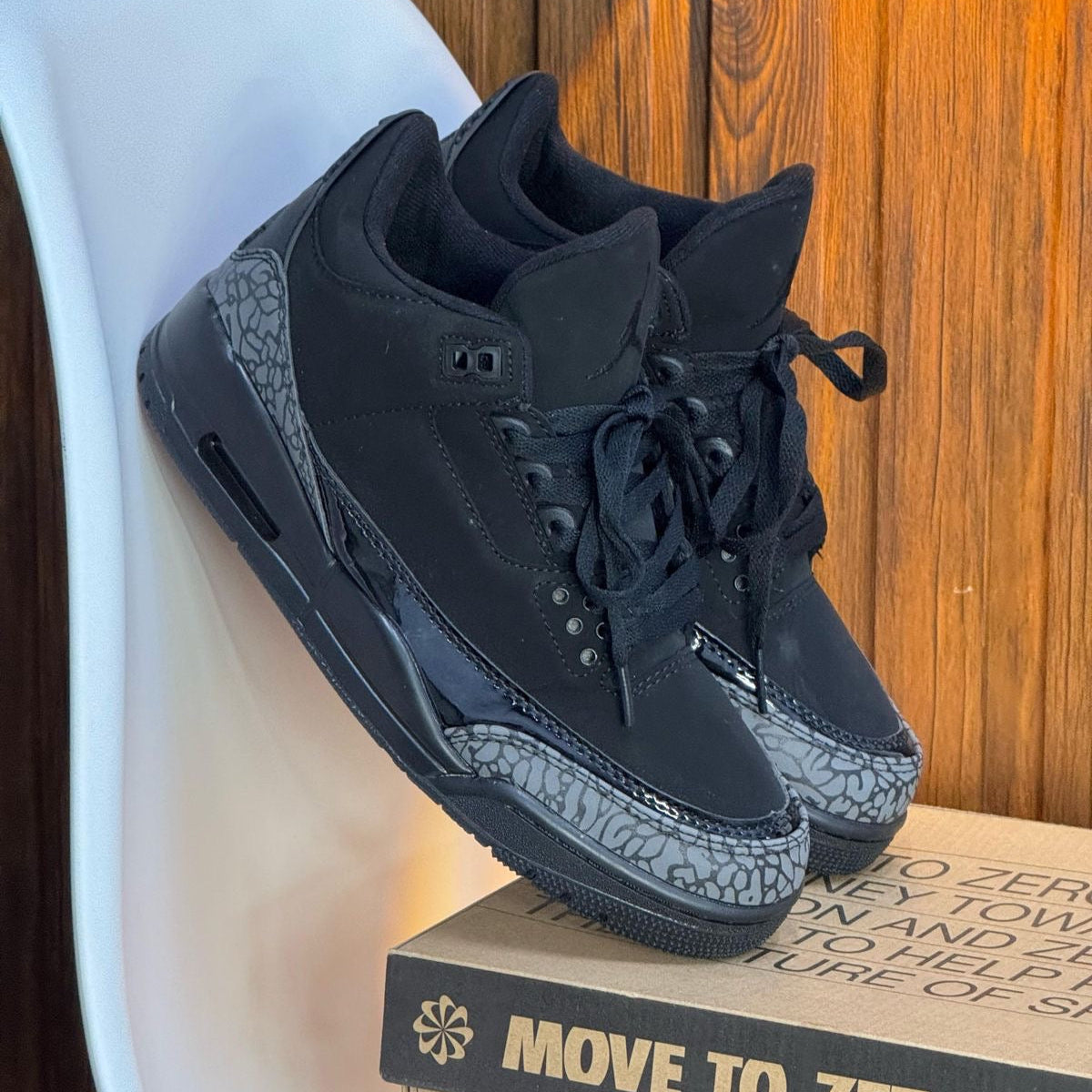 JORDAN RETRO 3