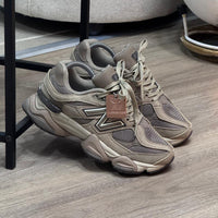 NEW BALANCE 9060 BROWN