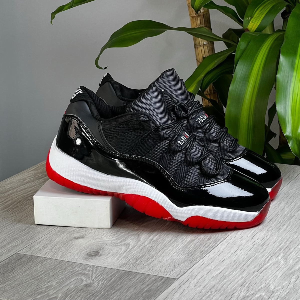 JORDAN RETRO 11 LOW