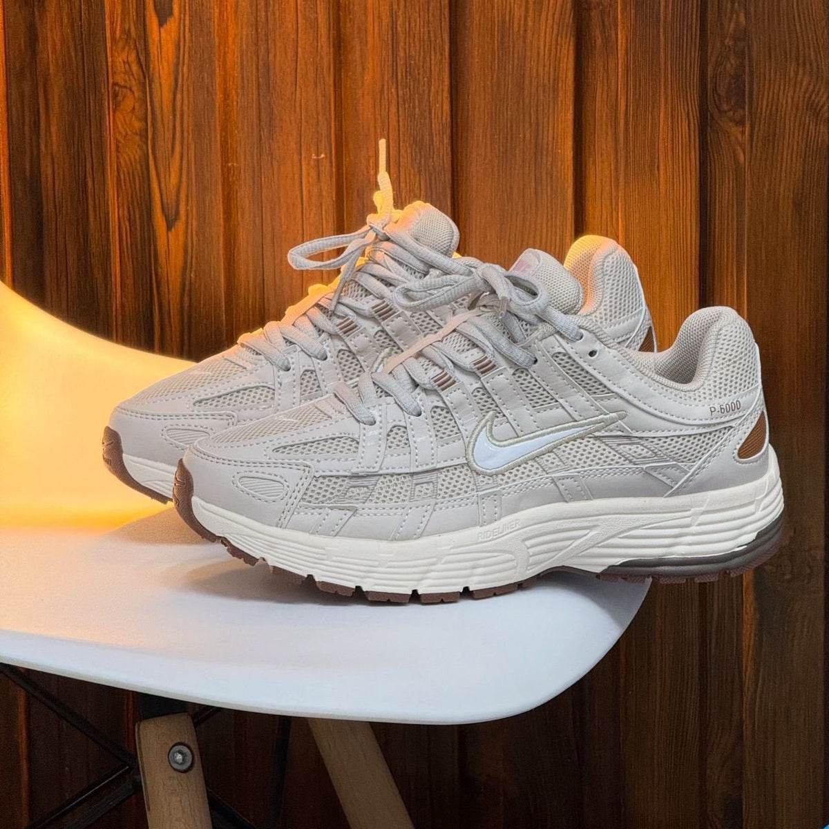 NIKE P6000