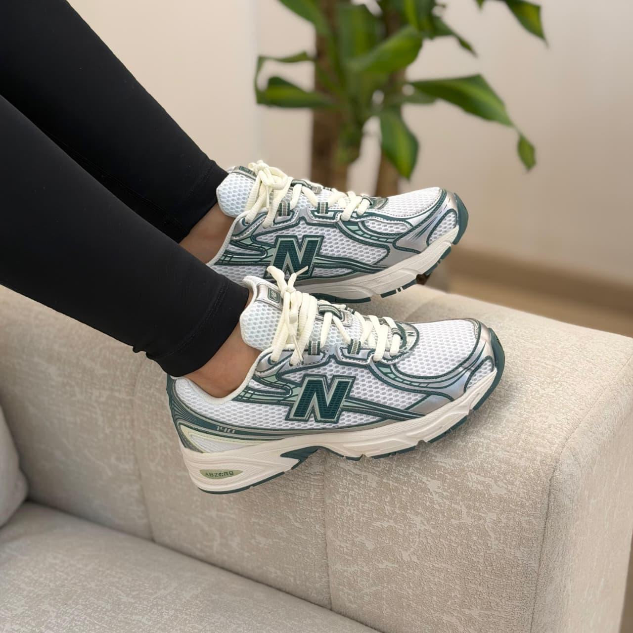 NEW BALANCE 740 GREEN