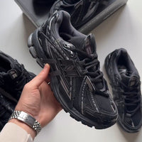 NEW BALANCE 1906R  TRIPLE BLACK