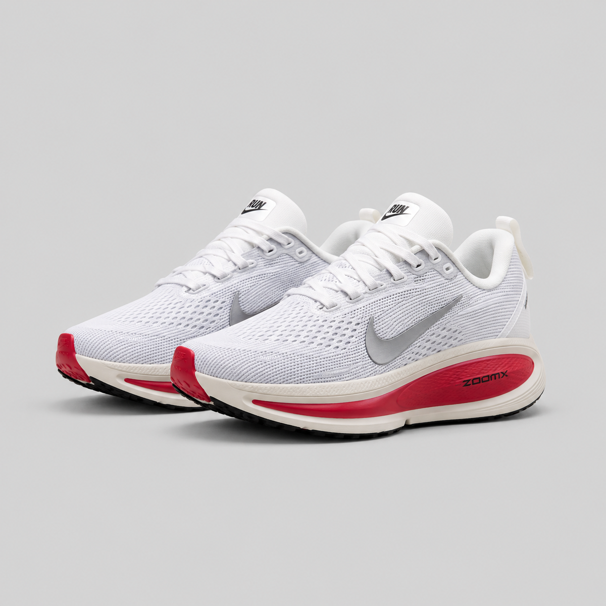 NIKE ZOOM VOMERO 18