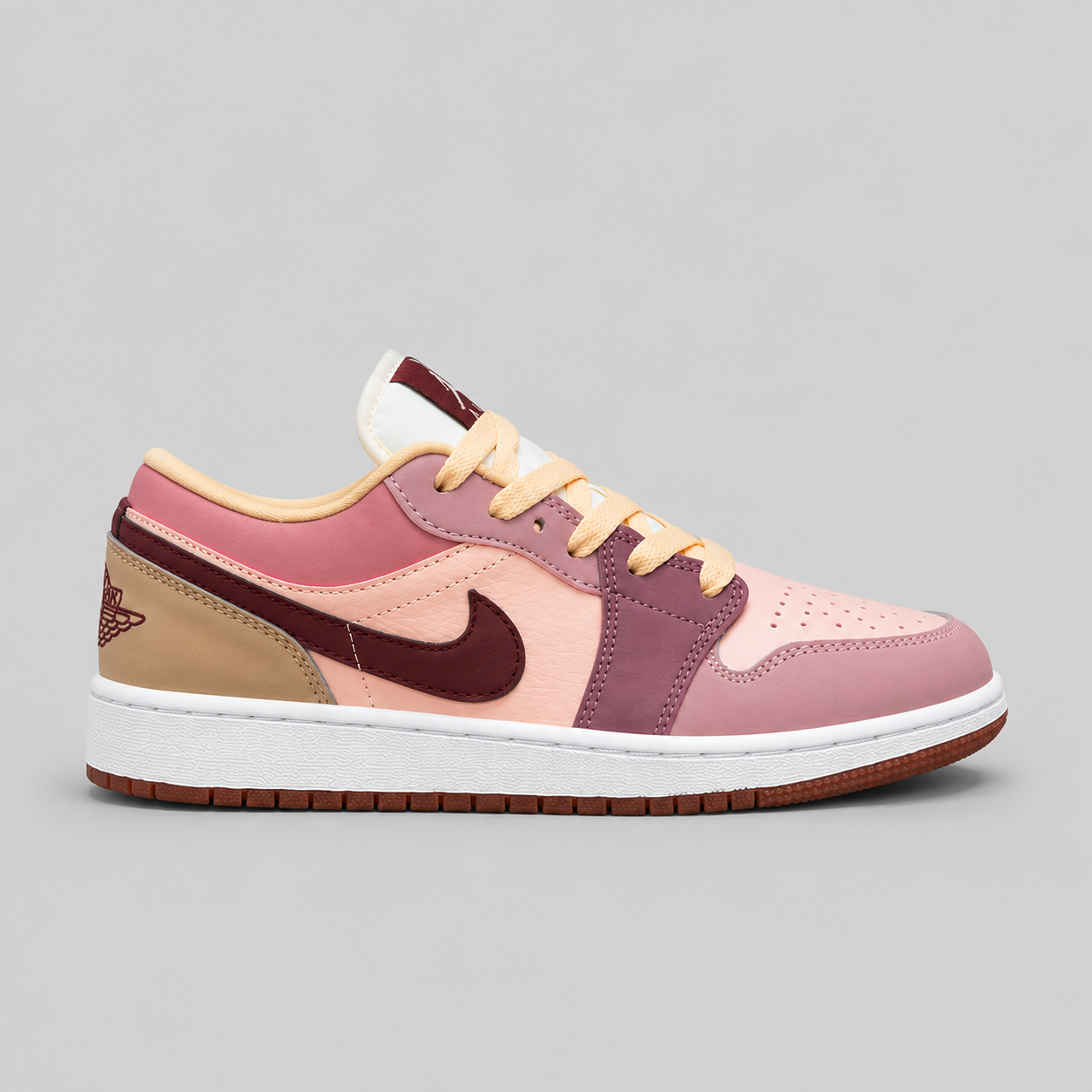 JORDAN RETRO 1 LOW