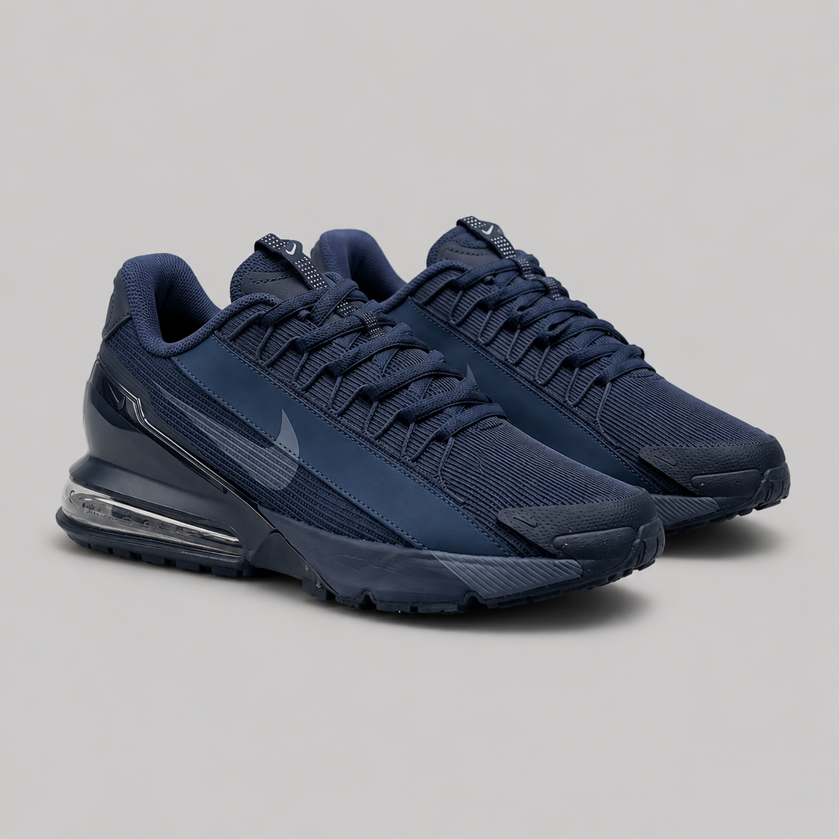 NIKE AIR MAX ROAM