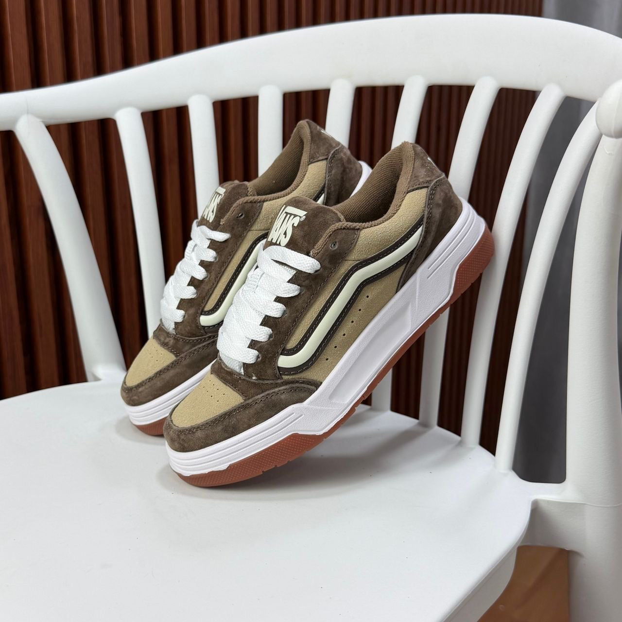 VANS HYLANE
