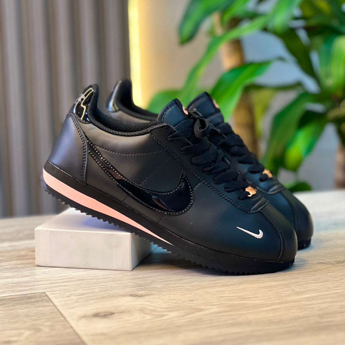 NIKE CORTEZ