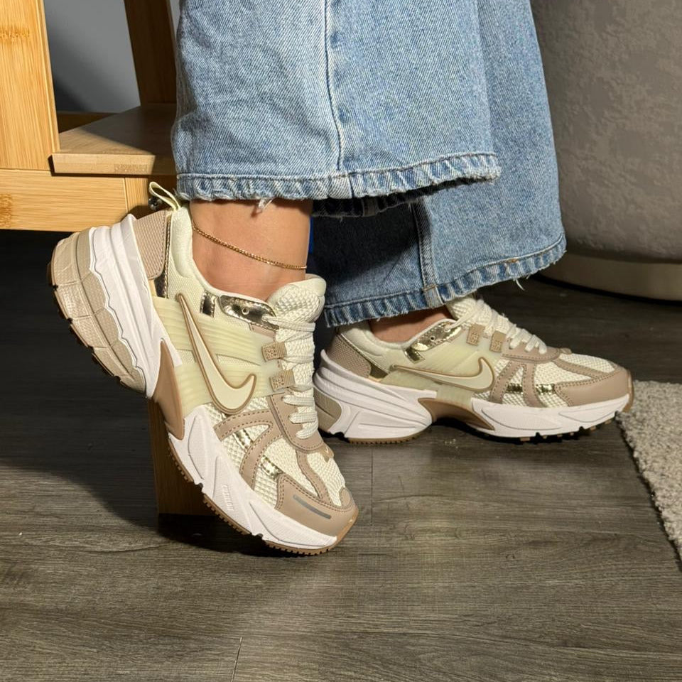 NIKE V2K